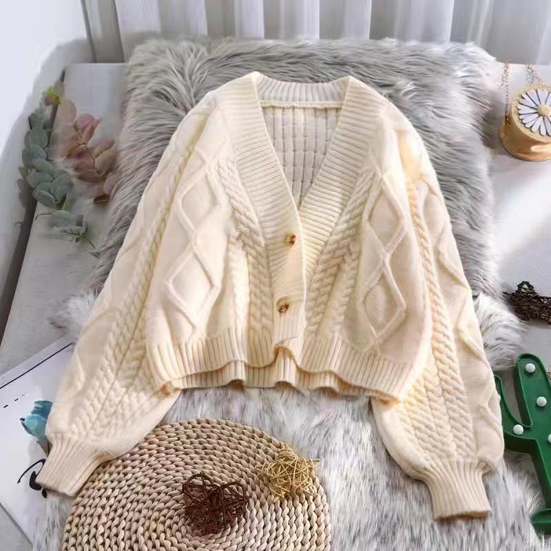 Short knitted cardigan for women in autumn loose and lazy style lantern sleeve top sweater jacket